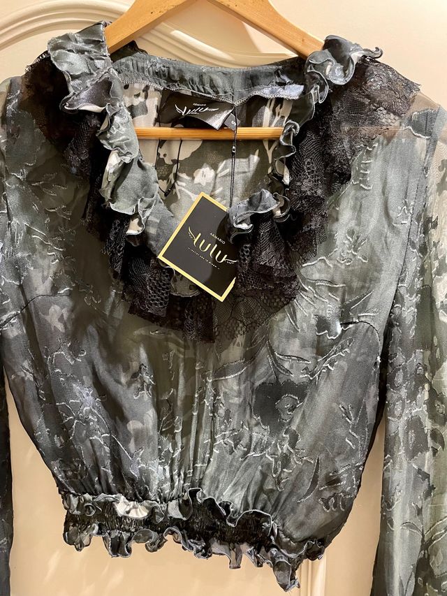 Crop top super especial Armario Lulú nuevo