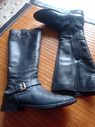 Botas altas planas de segunda mano en WALLAPOP