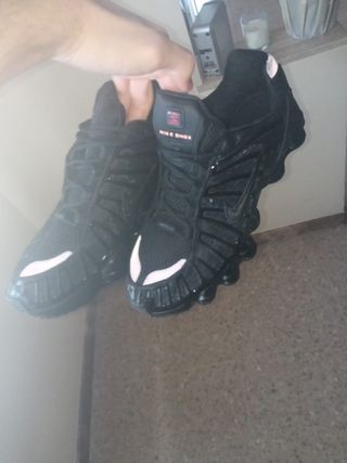 Nike shox tl de segunda mano por 145 EUR en Barcelona en WALLAPOP