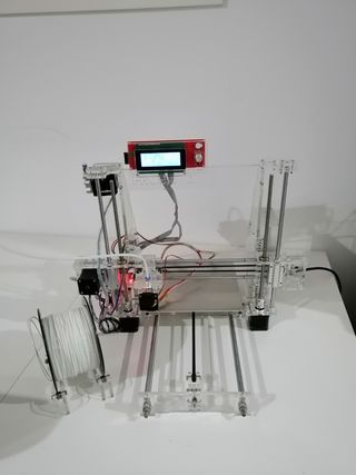 Impresora 3D Prusa i3 (original) metacrilato de segunda mano por 280 EUR en  Carcaixent en WALLAPOP