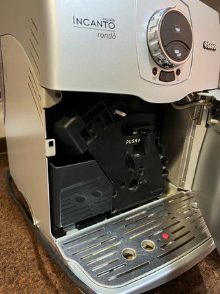 Outlet, cafetera Saeco Incanto Rondo