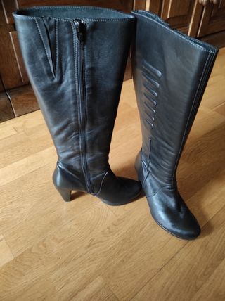 Botas altas de color gris para mujer | FASHIOLA.es