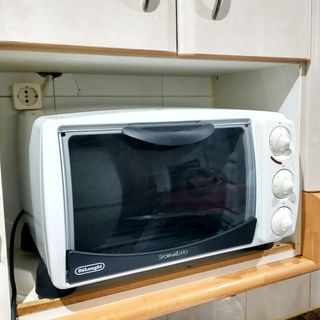HORNO DeLonghi Sobremesa de segunda mano por 50 EUR en Badalona en WALLAPOP