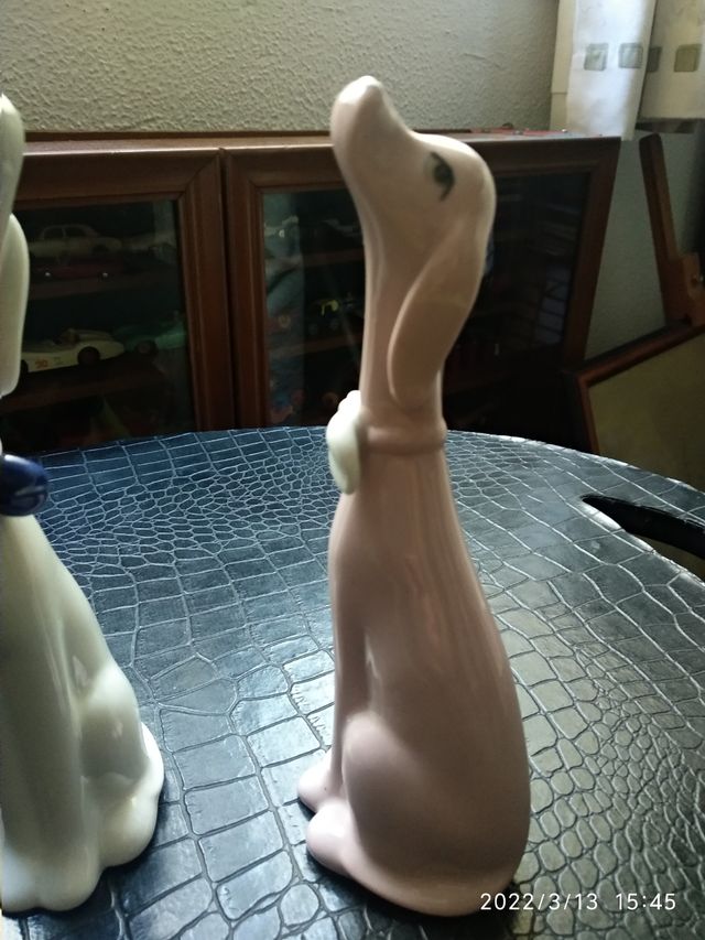 Pareja de Perros de porcelana