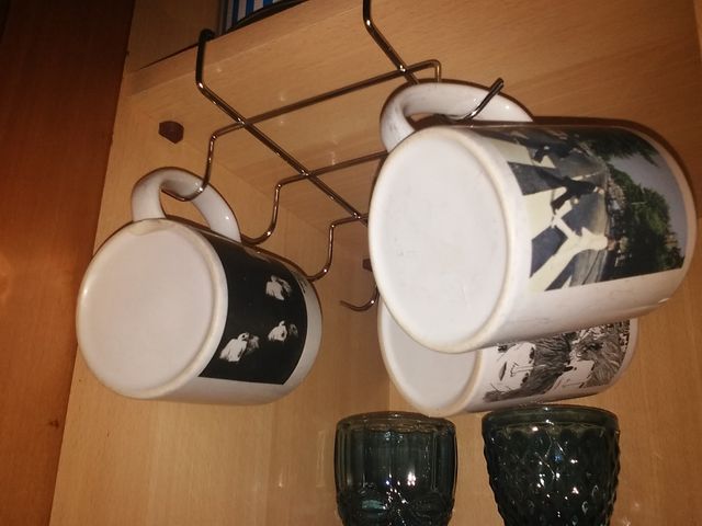 Cuelga-tazas/colgador de tazas Zeller Present