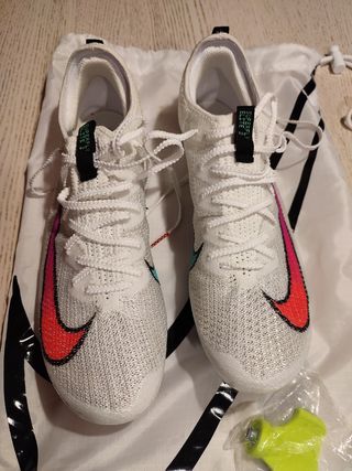 Zapatillas atletismo Nike superfly elite 2 de segunda mano por 130 EUR en  Picassent en WALLAPOP