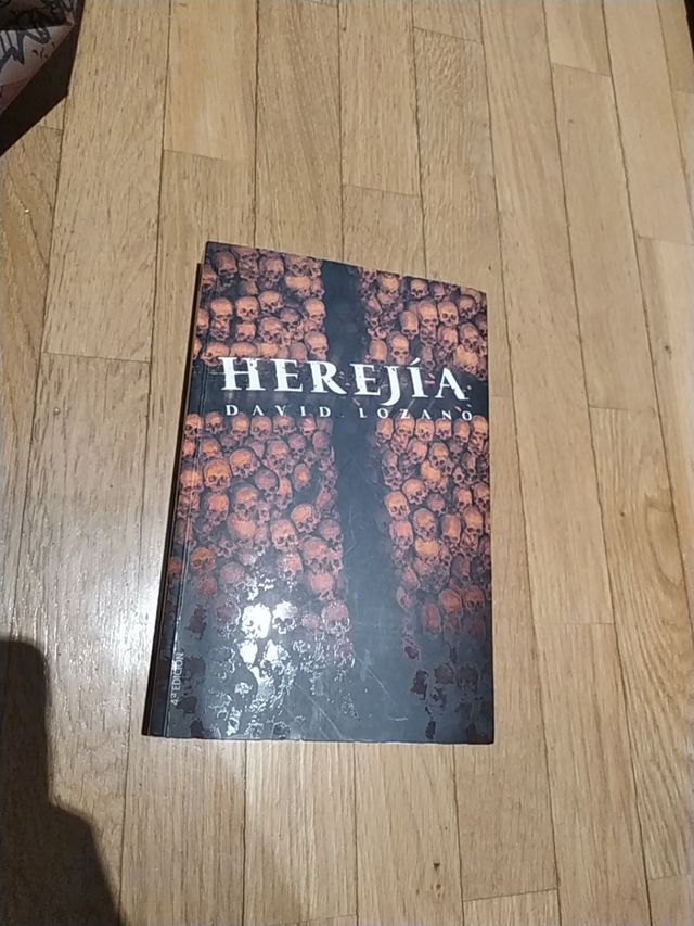 Libro HEREJÍA de David Lozano FIRMADO
