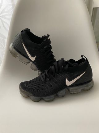 Nike VaporMax 42 de segunda mano por 80 EUR en Las Palmas de Gran Canaria  en WALLAPOP