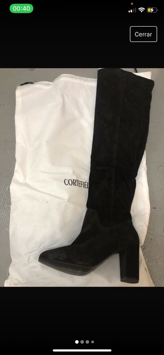 Botas altas negras piel Cortefiel de segunda mano por 59,99 EUR en  Barcelona en WALLAPOP