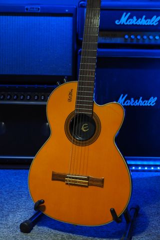 epiphone sst classic