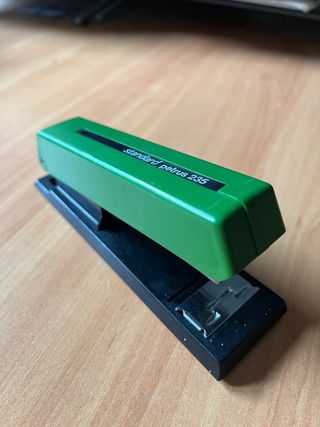 Grapadora petrus 235 de segunda mano por 5 EUR en Cardedeu en WALLAPOP