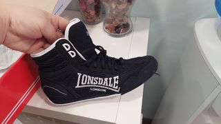 Zapatillas lonsdale boxeo de segunda mano por 40 EUR en Sant Andreu de la  Barca en WALLAPOP
