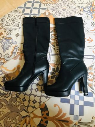 Botas negras \