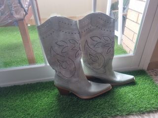 Botas camperas num 41, usadas 2 veces de segunda mano por 15 EUR en  Ripollet en WALLAPOP