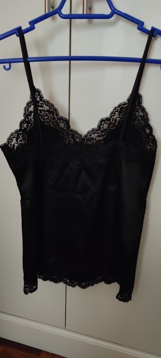 Camiseta lencera negra Armani de segunda mano por 13 EUR en Hernani en  WALLAPOP