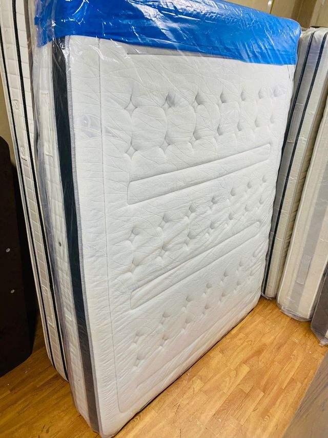 **Colchon Visco Látex Alta Gama 150x190x28**