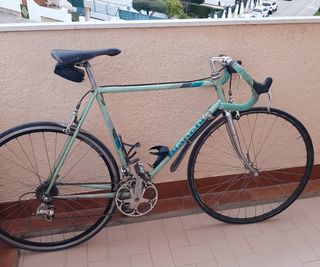 Bicicleta Carretera Bianchi de segunda mano por 500 EUR en Sant Boi de  Llobregat en WALLAPOP