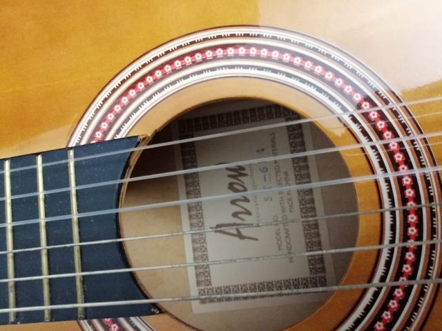 chitarra 3/4 Arrow con custodia