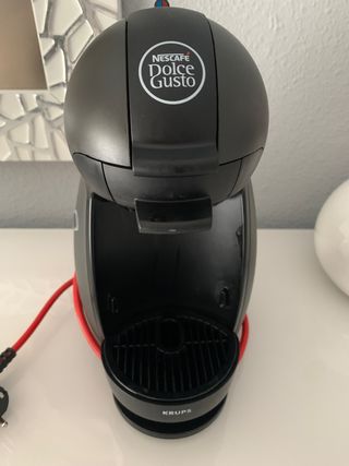 Cafetera Dolce gusto Krups en garantía de segunda mano por 25 EUR en Mérida  en WALLAPOP