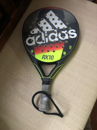 Raqueta de padel adidas rx10 usada muy poco de segunda mano por 50 EUR en  Fuengirola en WALLAPOP