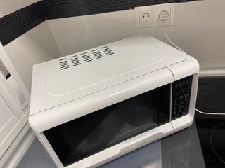 Microondas color blanco Whirlpool - MWD 122 WH de segunda mano por 35 EUR  en Leganés en WALLAPOP