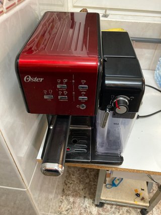 Cafetera de brazo de segunda mano por 80 EUR en Benimamet en WALLAPOP