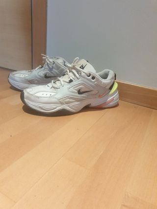 Nike M2K Tekno talla 45 de segunda mano por 40 EUR en Bellaterra en WALLAPOP