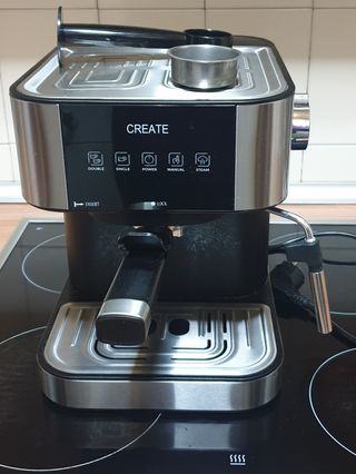 Cafetera espresso de segunda mano por 99 EUR en Madrid en WALLAPOP