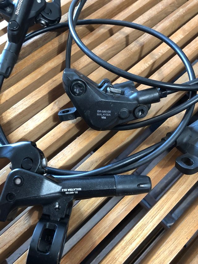 Travões Shimano Deore 6100 e 6120