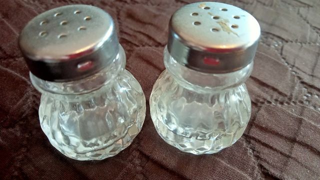 Giro. Vidro Esculpido Alemão Vintage, 5 peças!