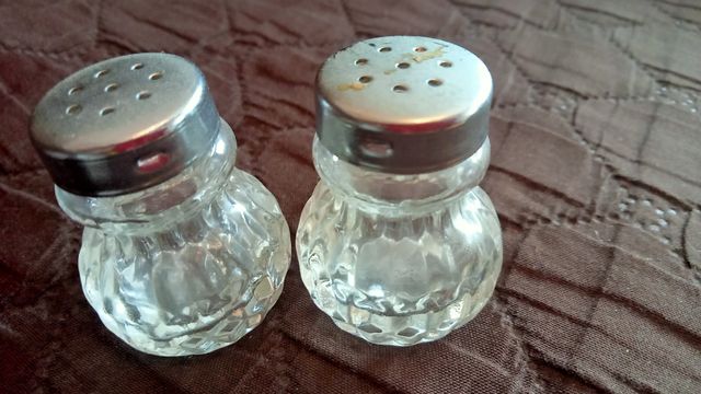 Giro. Vidro Esculpido Alemão Vintage, 5 peças!