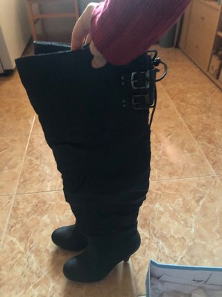 Botas altas de segunda mano por 15 EUR en Llucmajor en WALLAPOP