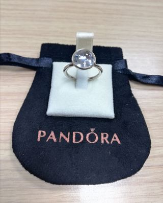 Anillo gota poética Pandora de segunda mano por 44,25 EUR en Sevilla en  WALLAPOP