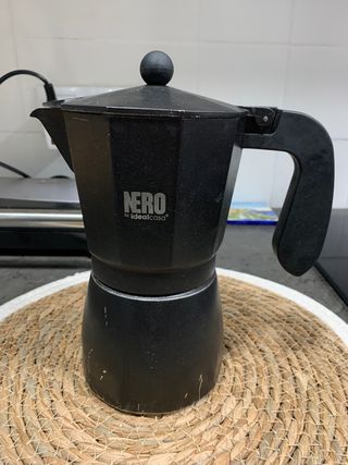 Cafetera Italiana Nero 12 tazas de segunda mano por 10 EUR en Barcelona en  WALLAPOP