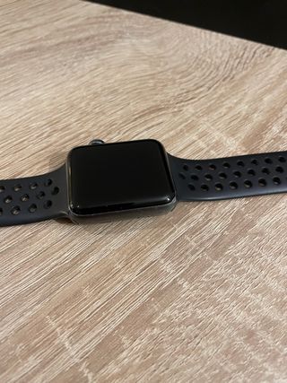 Apple Watch SERIES 3 NIKE+ 42mm de segunda mano por 100 EUR en Sant Just  Desvern en WALLAPOP