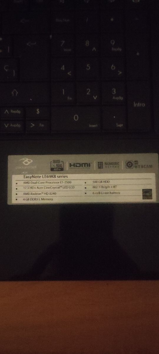 ACER Packard Bell para repuestos.