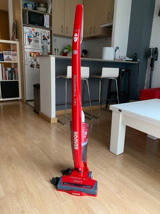 Aspiradora Hoover de segunda mano por 30 EUR en Barcelona en WALLAPOP