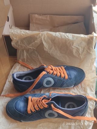 Zapatillas ARO otoño-invierno 2021 de segunda mano por 50 EUR en Barcelona  en WALLAPOP