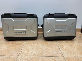 Maletas vario BMW R1200GS de segunda mano por 300 EUR en Valencia en  WALLAPOP