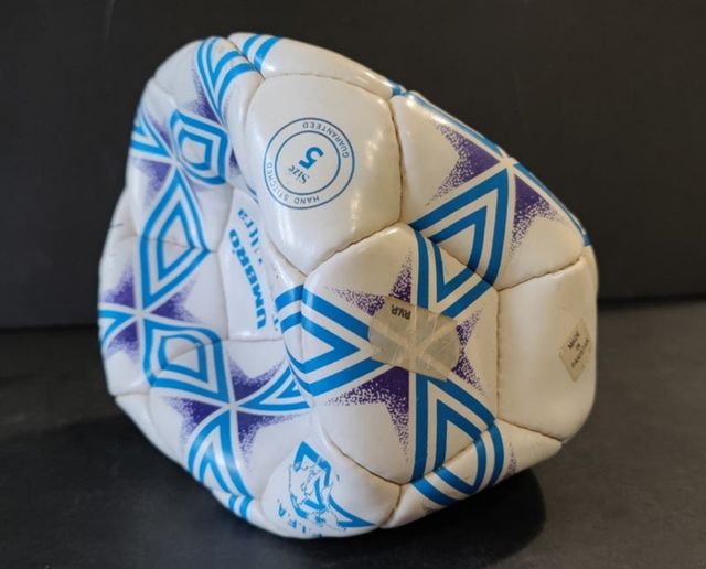 Balón DEPORTIVO DE LA CORUÑA año 1996 marca UMBRO