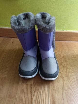 Botas nieve 35 de segunda mano por 20 EUR en Zaragoza en WALLAPOP
