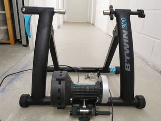 Rodillo marca Btwin para bicicleta de segunda mano por 70 EUR en Zaragoza  en WALLAPOP