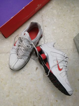 Deportivas Nike muelles 39 de segunda mano por 25 EUR en Torres de la  Alameda en WALLAPOP