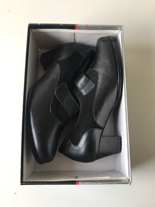 Zapatos Alviflex mujer de segunda mano por 100 EUR en Sant Cugat del Vallès  en WALLAPOP