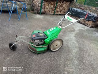 Desbrozadora Viking MB6 RC de segunda mano por 550 EUR en Cerdido en  WALLAPOP