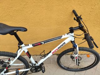 Bicicletta Rockrider 5.3 seconda mano per 130 EUR su Madrid su WALLAPOP