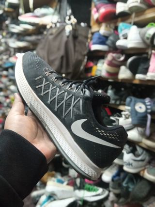 Nike Air Zoom Pegasus 32 talla 45 de segunda mano por 35 EUR en Barcelona  en WALLAPOP