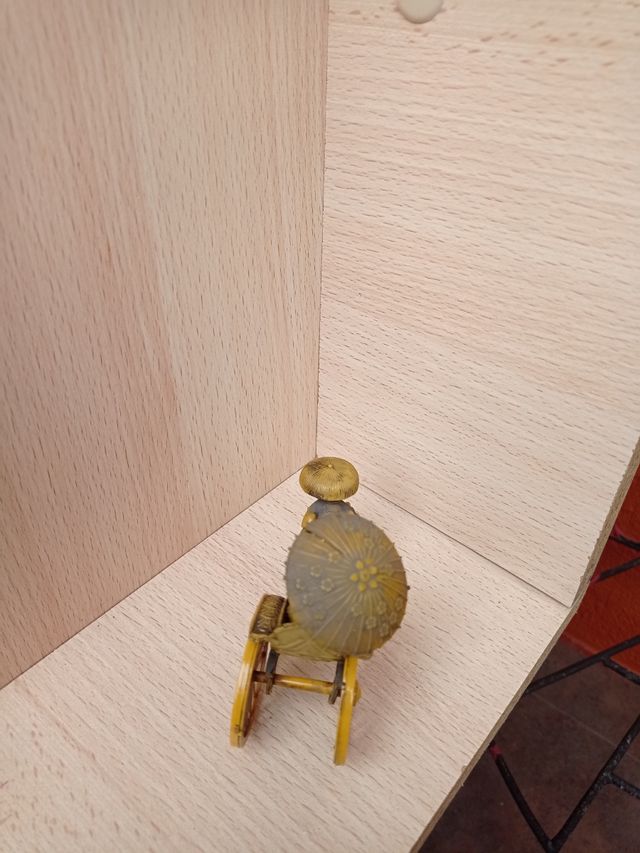 figura celuloide rickshaw