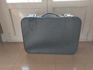 Maletas 2X1 Grande negra ( valisa) de segunda mano por 20 EUR en Bilbao en  WALLAPOP