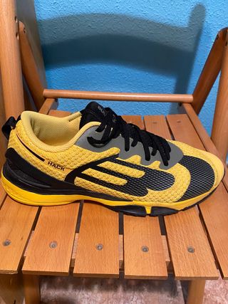 Zapatillas num 43 Bullpadel Hack Hybrid Fly 21 de segunda mano por 60 EUR  en L\\'Olleria en WALLAPOP